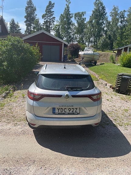 Renault Megane IV 3 of 5