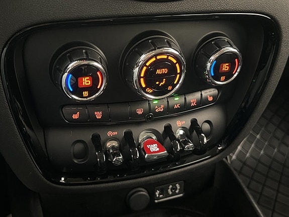 MINI Clubman Cooper SD 23 of 30