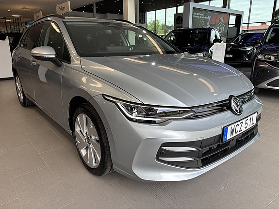 Volkswagen Golf I 3 of 9