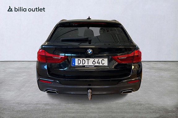 BMW 520d 4 of 5