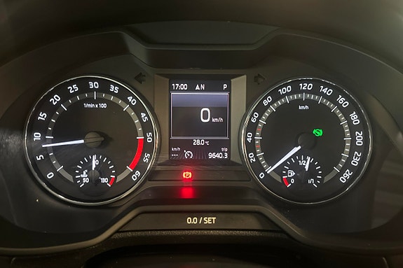 Skoda Octavia Scout 24 of 30