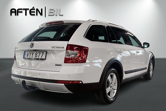 Skoda Octavia Scout 10 of 30