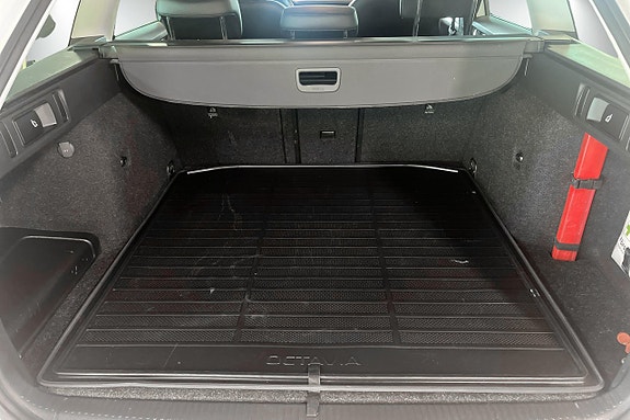 Skoda Octavia Scout 17 of 30