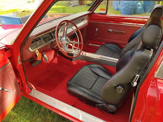 Plymouth Valiant 5 of 7