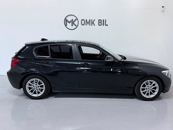BMW 118d 4 of 5