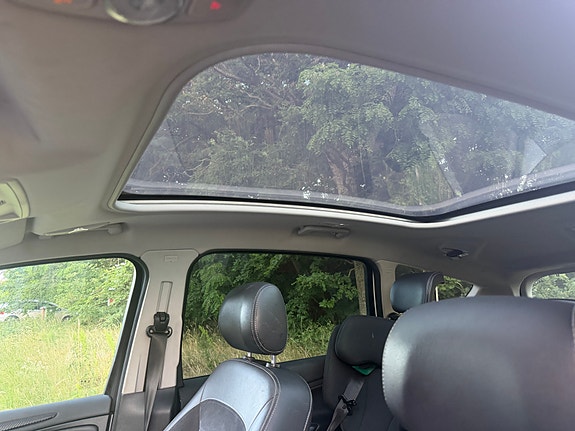 Ford S-MAX 3 of 5