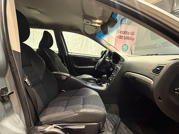Volvo V70 10 of 12