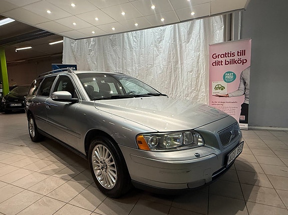 Volvo V70 4 of 5