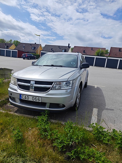Dodge Journey 2 of 7