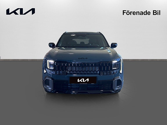 Kia Seltos 2 of 5
