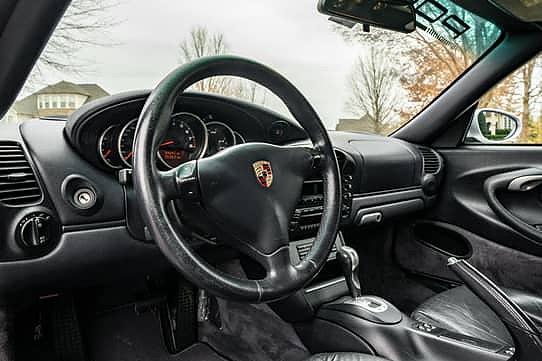 Porsche 911 Carrera 4S 2 of 5