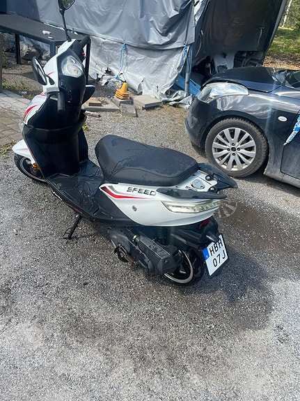 Vespa Vento speed RS 4 of 5