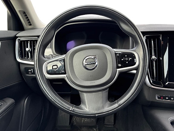 Volvo V90 Cross Country 10 of 14