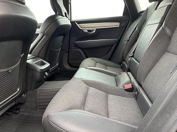 Volvo V90 Cross Country 6 of 14