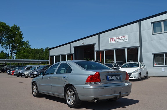 Volvo S60 5 of 5