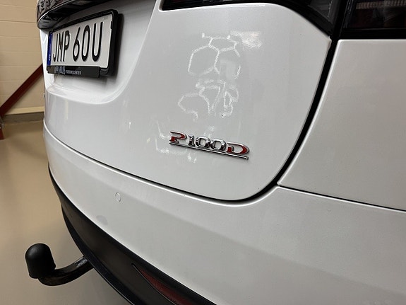 Tesla Model X 21 of 21