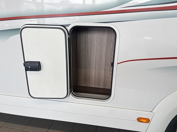 Kabe TMC X 740 LGB (ALDE+AC+Taksäng+4 250kg) 7 of 27