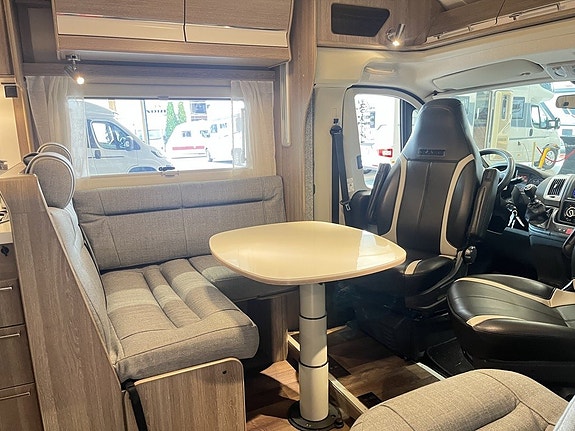 Kabe TMC X 740 LGB (ALDE+AC+Taksäng+4 250kg) 10 of 27