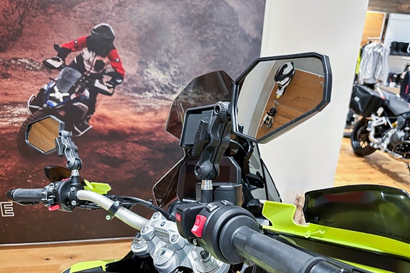 BMW F 900 GS |Dynamic|Barkbusters|Motorbågar|SE BILDER & SPEC| 9 of 15