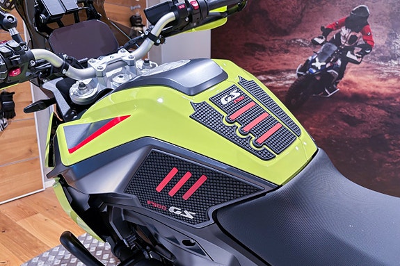 BMW F 900 GS |Dynamic|Barkbusters|Motorbågar|SE BILDER & SPEC| 11 of 15
