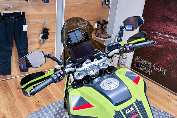 BMW F 900 GS |Dynamic|Barkbusters|Motorbågar|SE BILDER & SPEC| 12 of 15