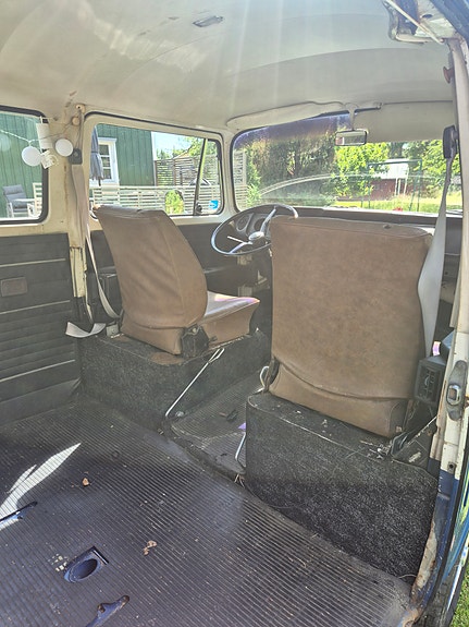 Volkswagen T2 7 of 9