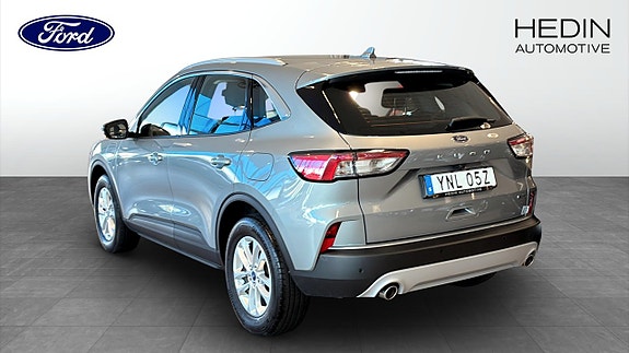 Ford Kuga 2 of 5