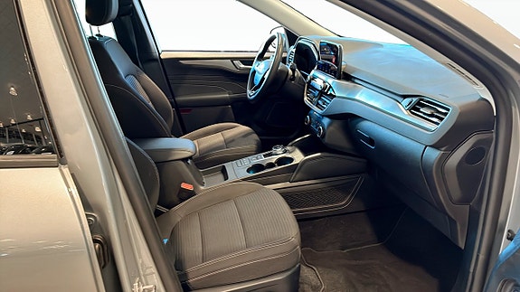 Ford Kuga 3 of 5