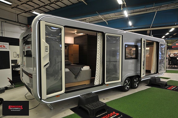 Adria Astella 704 HP 9 of 18