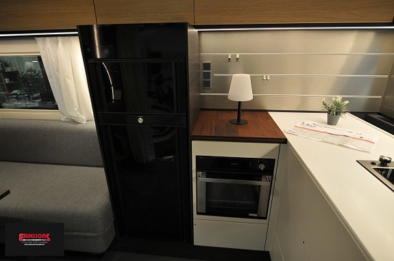Adria Astella 704 HP 5 of 18