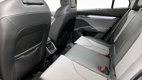 Skoda Enyaq 11 of 21