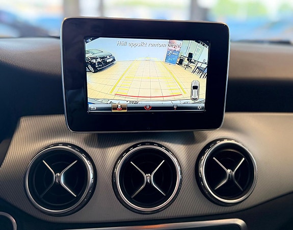 Mercedes-Benz GLA220 d 13 of 16