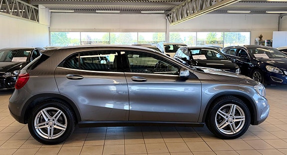 Mercedes-Benz GLA220 d 9 of 16
