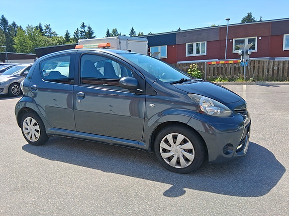 Toyota Aygo 5 of 5