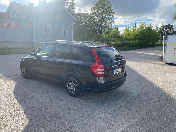 Kia Ceed 4 of 5