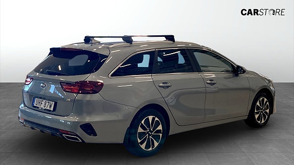 Kia Ceed 2 of 18