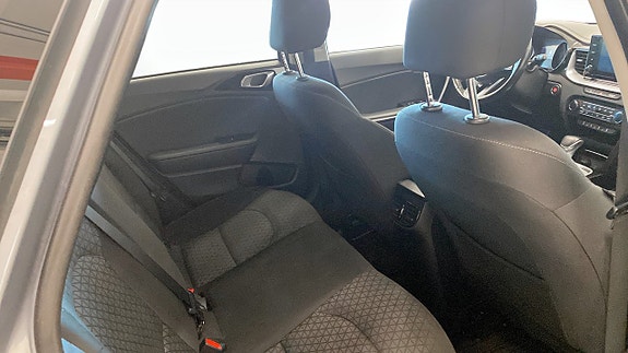 Kia Ceed 5 of 18