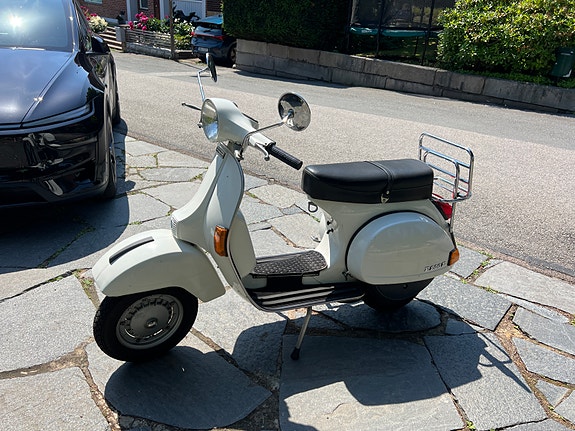 Piaggio P 200 E 5 of 5