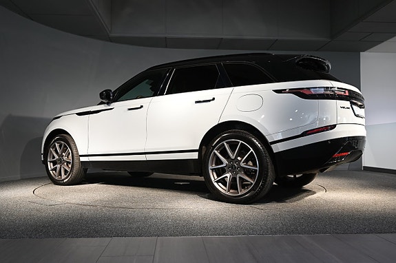 Land Rover Range Rover Velar 4 of 5