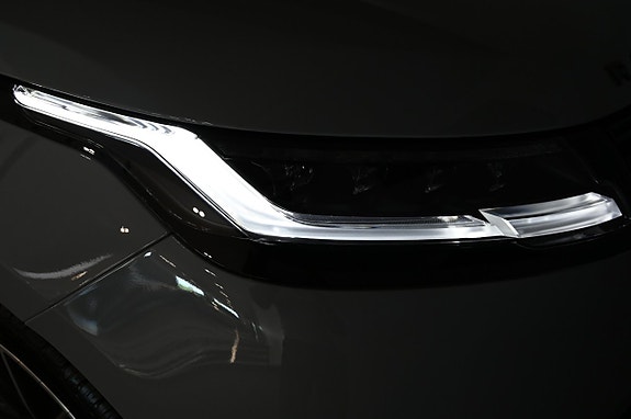 Land Rover Range Rover Velar 28 of 28