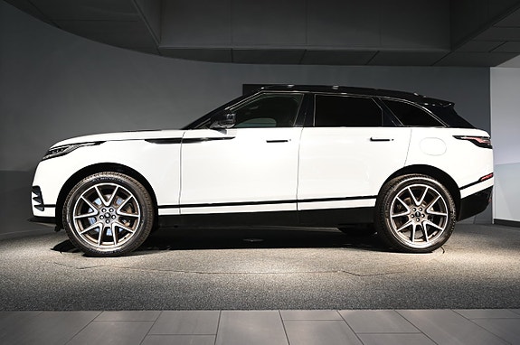 Land Rover Range Rover Velar 3 of 5