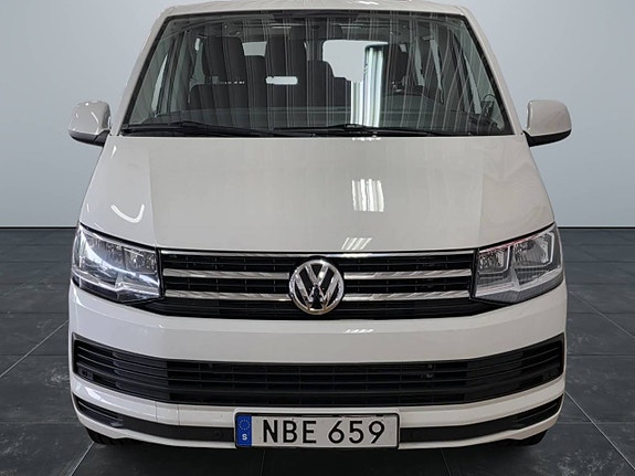 Volkswagen Caravelle 3 of 5