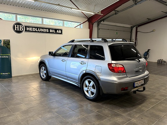 Mitsubishi Outlander 9 of 19