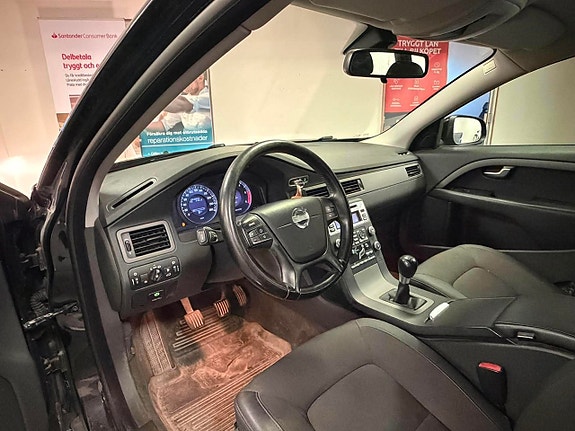 Volvo V70 21 of 25