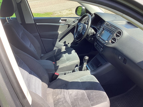Volkswagen Tiguan 5 of 5