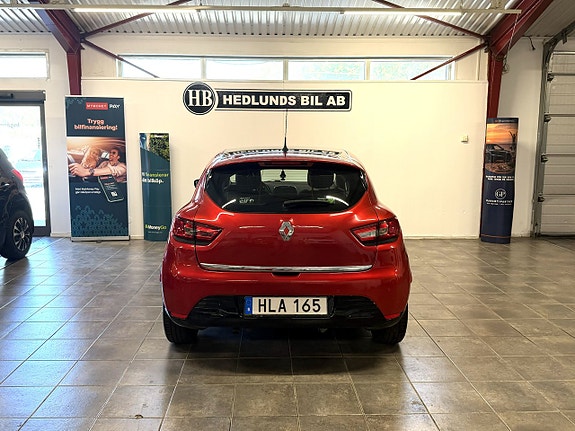 Renault Clio 9 of 16