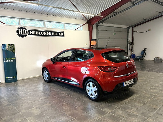 Renault Clio 10 of 16