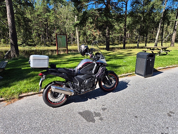 Honda VFR1200X Crosstourer 3 of 3