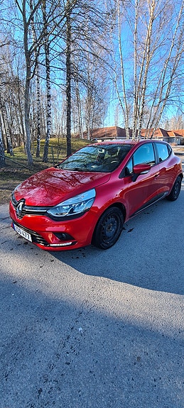 Renault Clio 6 of 27