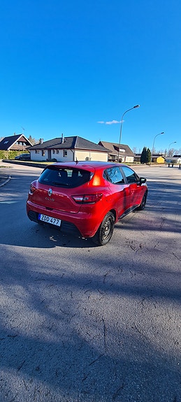 Renault Clio 11 of 27